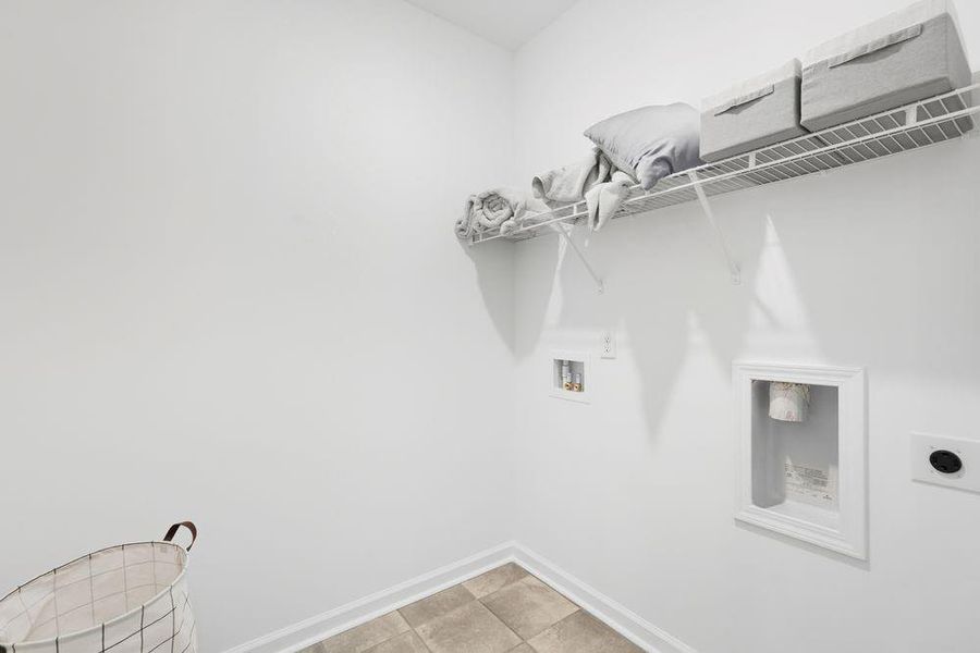 Spacious, unfurnished interior of a new home in Windance Lake, Loganville (Image 25). Spacious, unfurnished interior of a new home in Windance Lake, Loganville (Image 25).