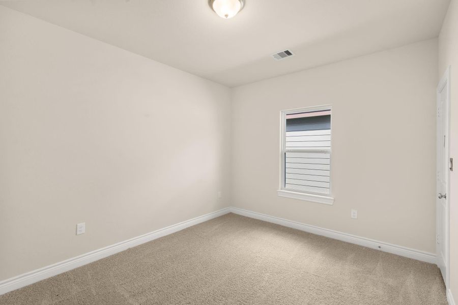 Spacious, unfurnished interior of a new home in Grand Oaks Reserve, Cleveland (Image 27). Spacious, unfurnished interior of a new home in Grand Oaks Reserve, Cleveland (Image 27).