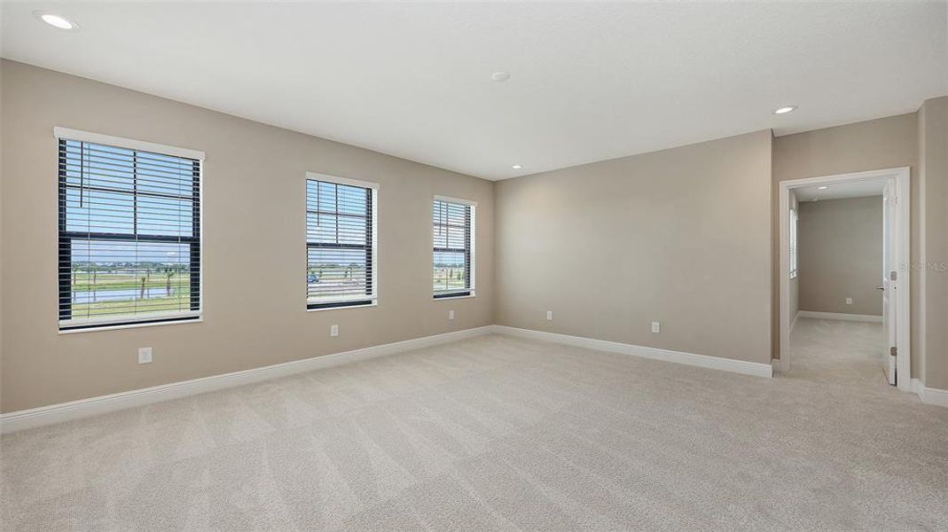 Spacious, unfurnished interior of a new home in Palm Grove, Lakewood Ranch (Image 17). Spacious, unfurnished interior of a new home in Palm Grove, Lakewood Ranch (Image 17).