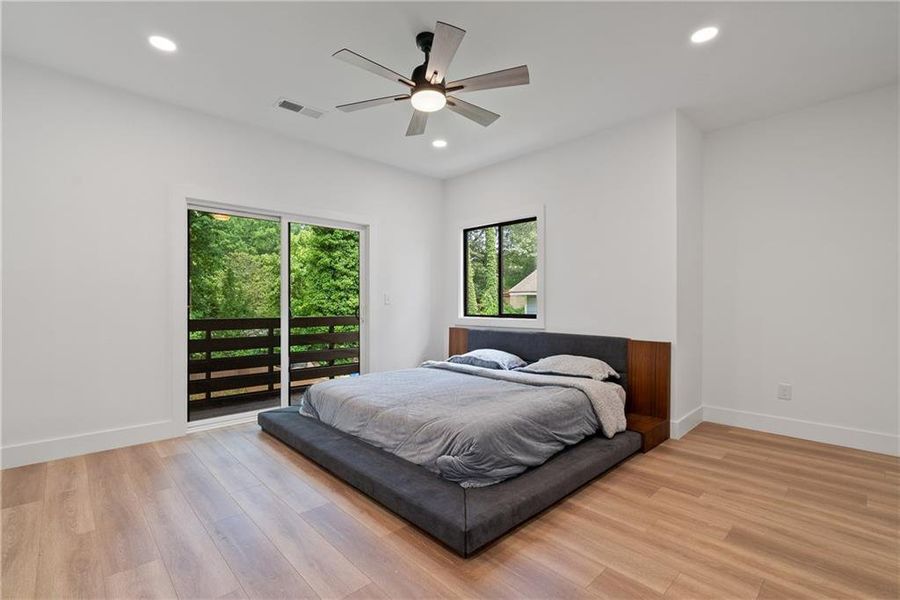 Furnished interior view inside a new home in , Atlanta (Image 23).