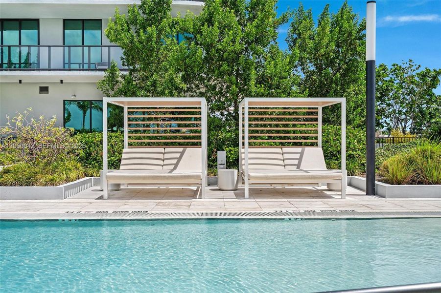 Community amenities in , Miami Beach (Image 51).