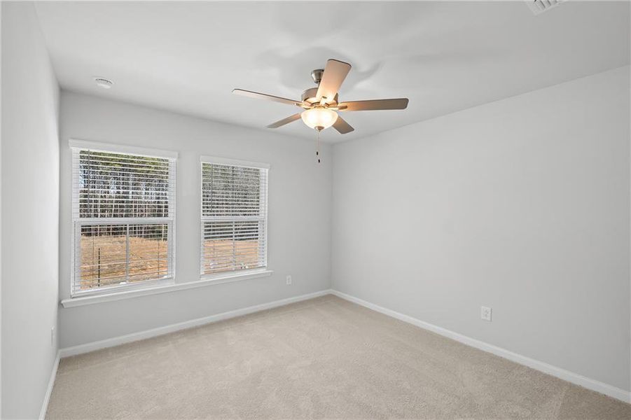 Spacious, unfurnished interior of a new home in Adler Springs, Powder Springs (Image 10).