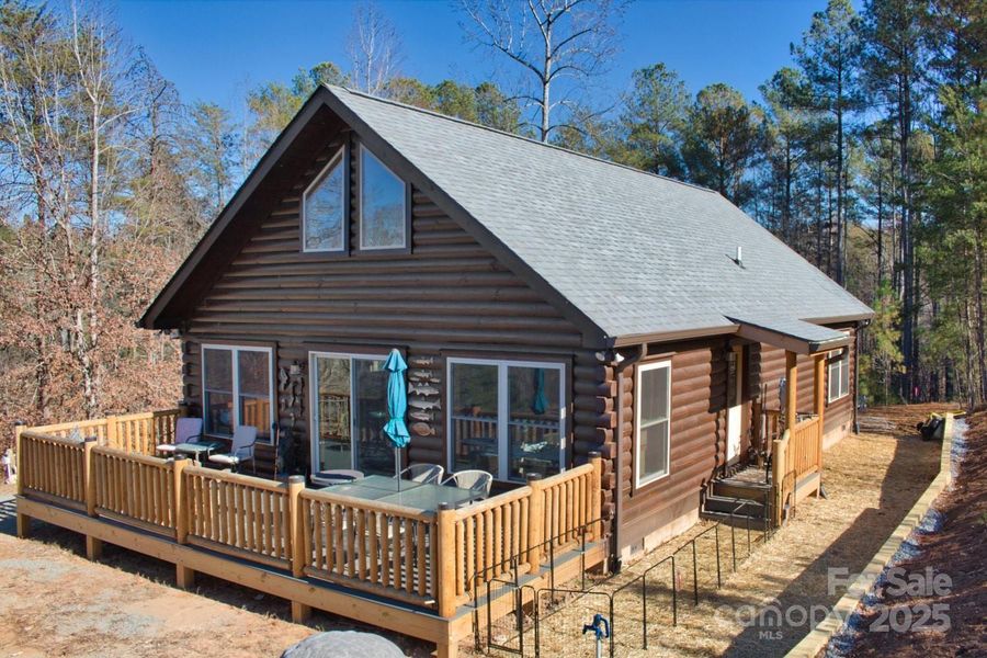 Exterior details and patio area of a home in , Rutherfordton (Image 10).