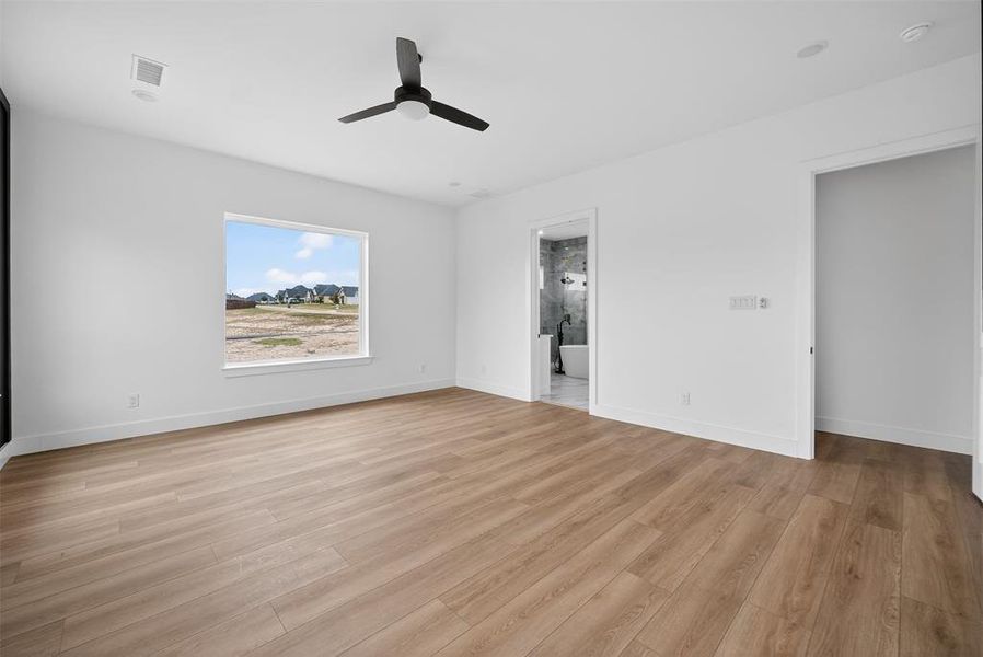 Spacious, unfurnished interior of a new home in , Ovilla (Image 32). Spacious, unfurnished interior of a new home in , Ovilla (Image 32).