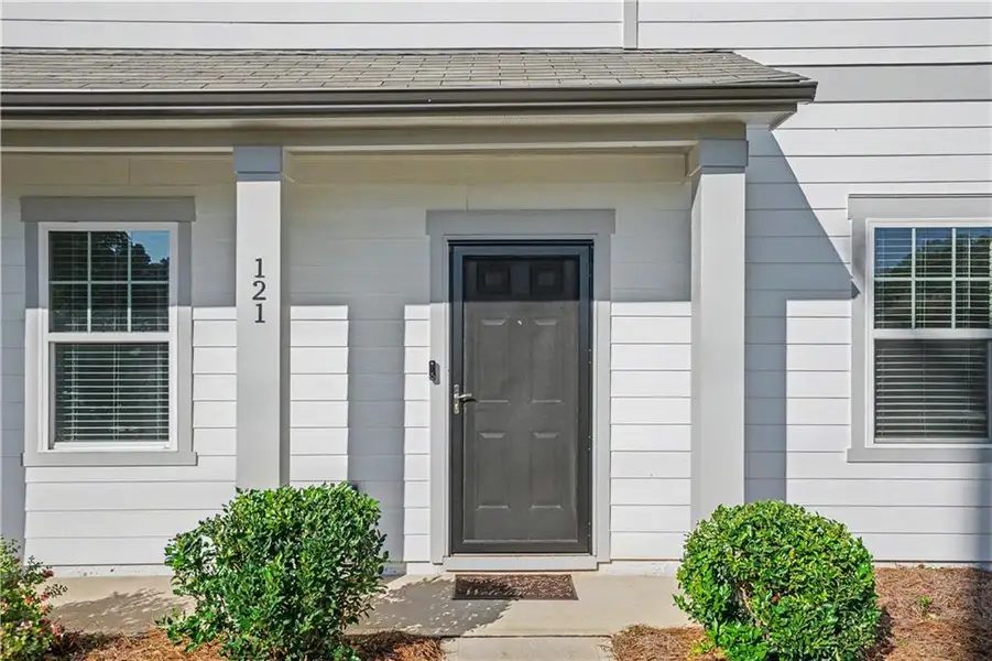 Exterior details and patio area of a home in Casteel, Bethlehem (Image 4).