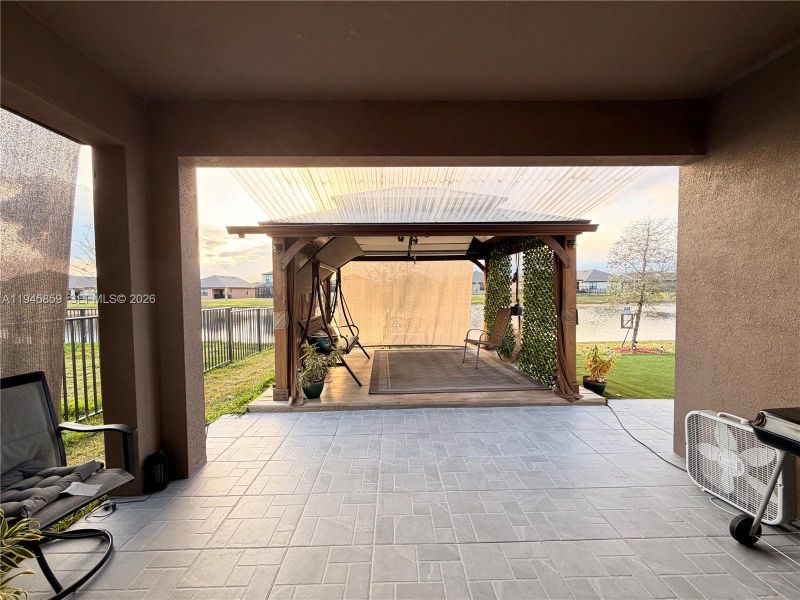 Exterior details and patio area of a home in , Port St. Lucie (Image 24).