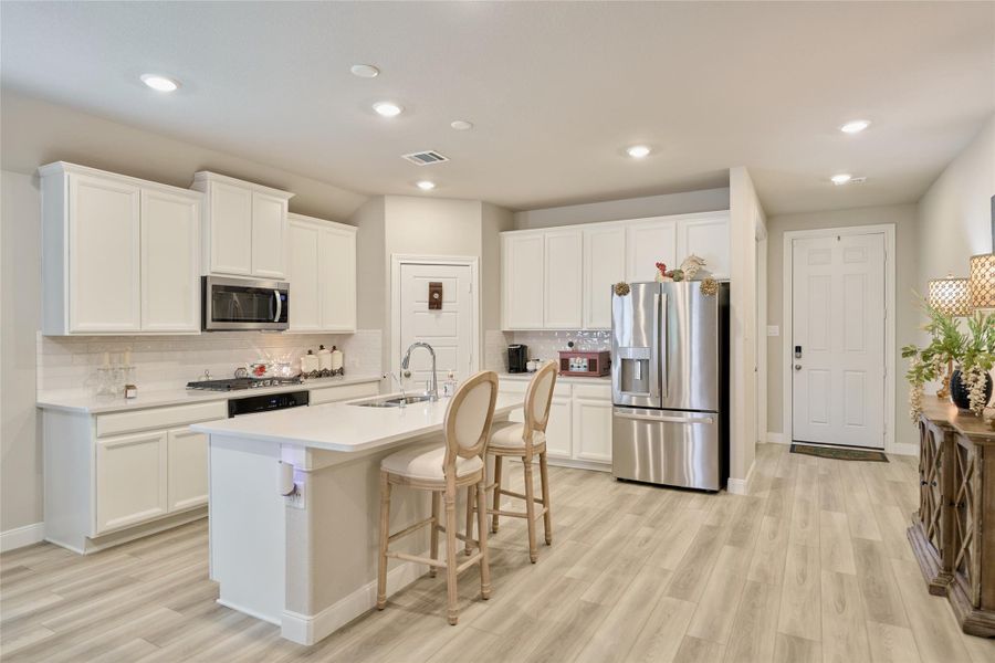 Furnished interior view inside a new home in Montgomery Oaks - Estate, Conroe (Image 23). Furnished interior view inside a new home in Montgomery Oaks - Estate, Conroe (Image 23).