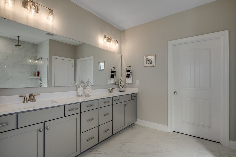 Furnished interior view inside a new home in Marshfield, Longs (Image 22).