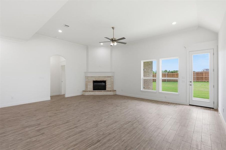 Spacious, unfurnished interior of a new home in , Tolar (Image 23). Spacious, unfurnished interior of a new home in , Tolar (Image 23).