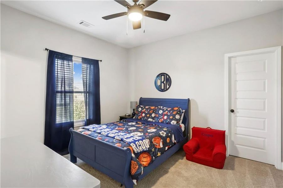 Furnished interior view inside a new home in , Jefferson (Image 25).