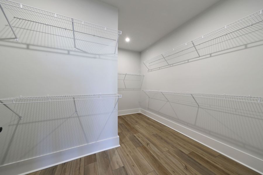 Spacious, unfurnished interior of a new home in Del Webb North Myrtle Beach, Myrtle Beach (Image 15).