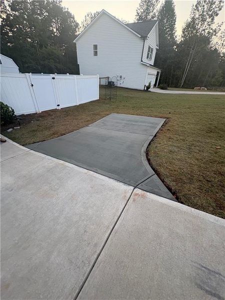 Exterior details and patio area of a home in , Toccoa (Image 3).