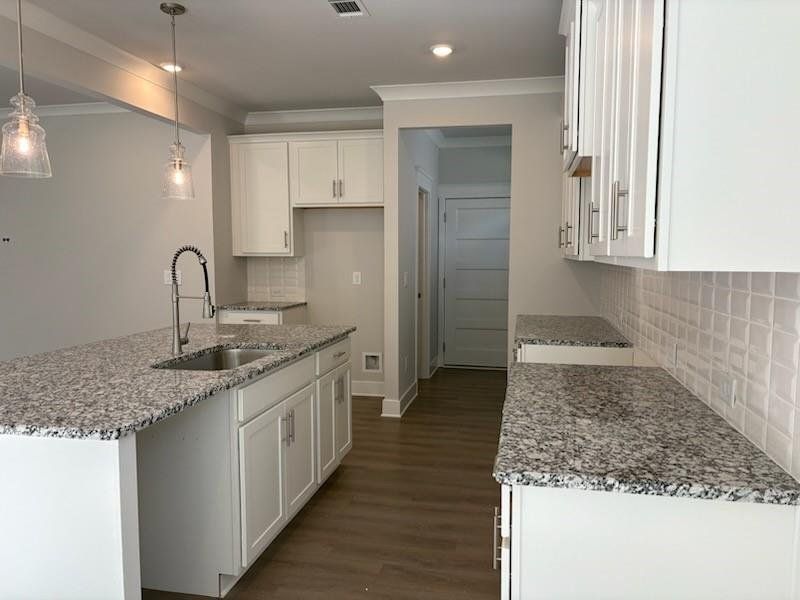 Furnished interior view inside a new home in Greenefield, Cartersville (Image 10).