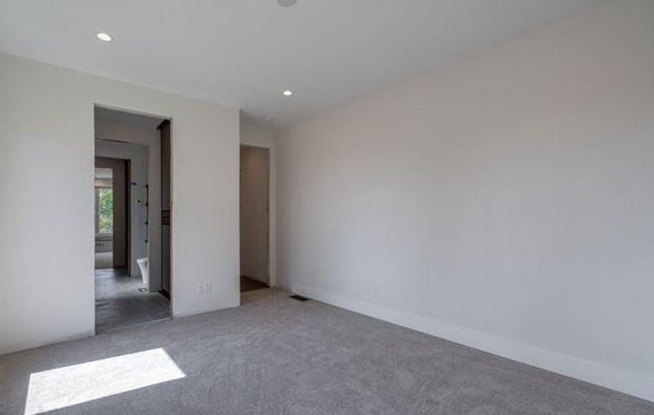 Spacious, unfurnished interior of a new home in , Cumming (Image 68).