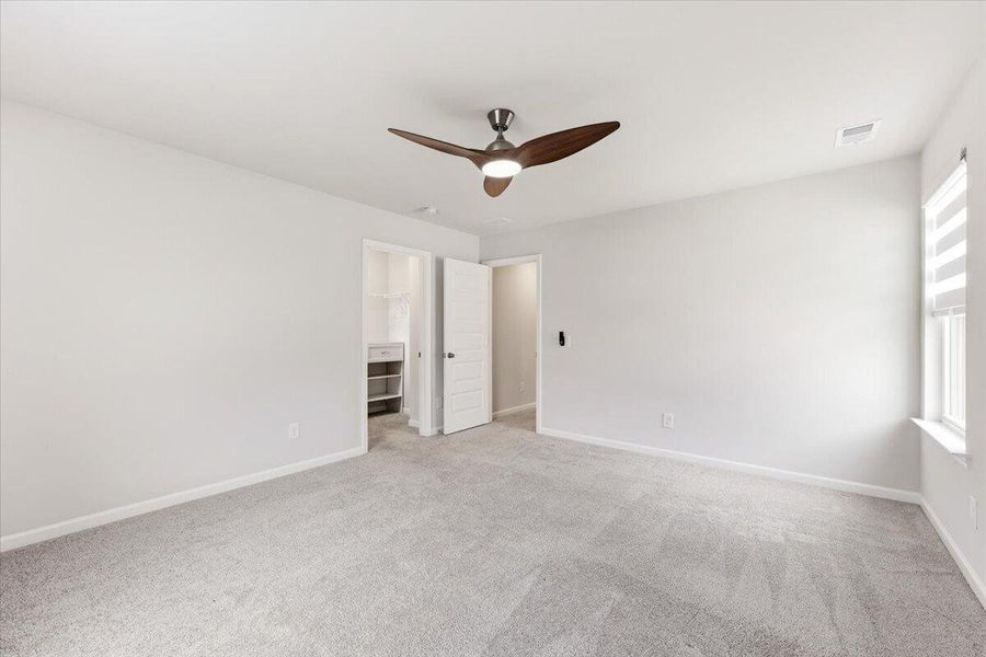 Spacious, unfurnished interior of a new home in Limehouse Village: Arbor Series, Summerville (Image 58).