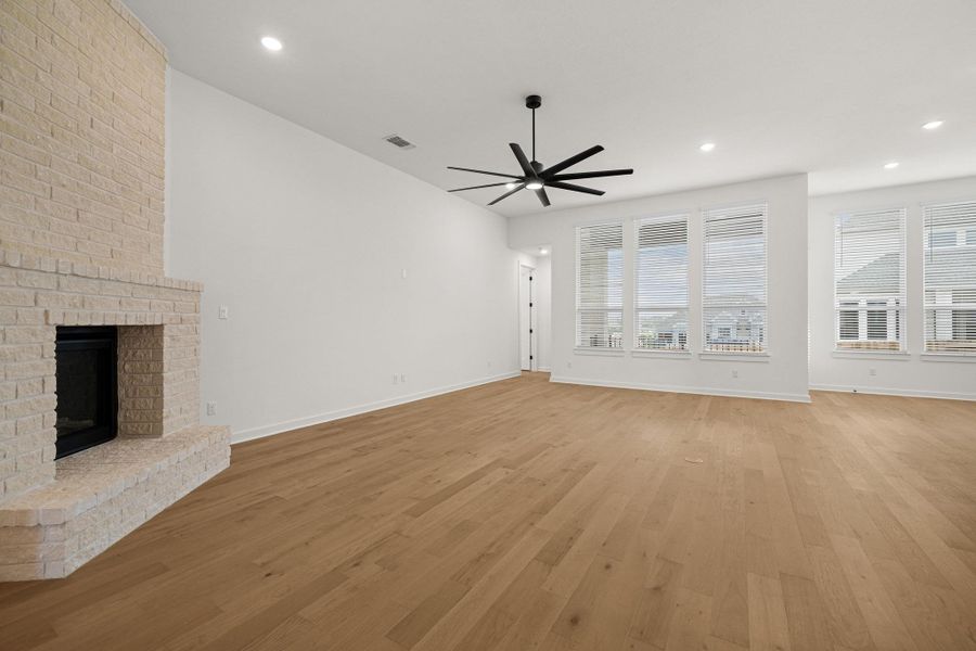 Spacious, unfurnished interior of a new home in Palmera Ridge: 60ft. lots, Leander (Image 10). Spacious, unfurnished interior of a new home in Palmera Ridge: 60ft. lots, Leander (Image 10).