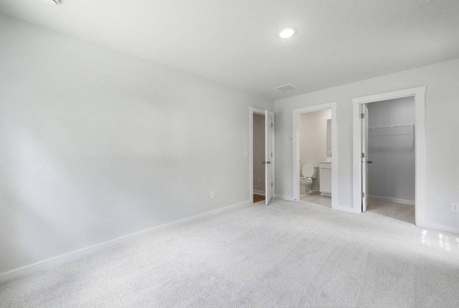 Spacious, unfurnished interior of a new home in Rhetts Cove, Johns Island (Image 32). Spacious, unfurnished interior of a new home in Rhetts Cove, Johns Island (Image 32).