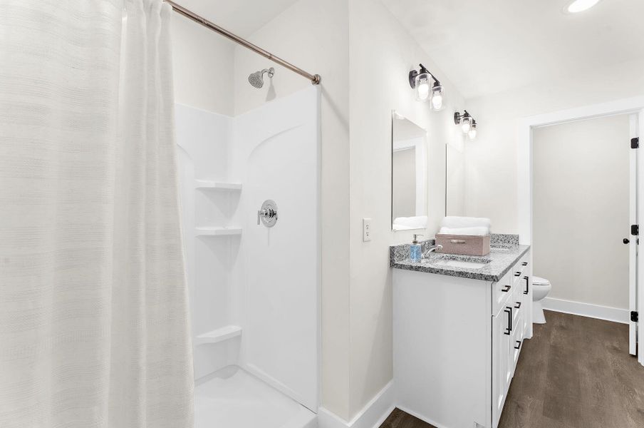 Furnished interior view inside a new home in , Hanahan (Image 17).