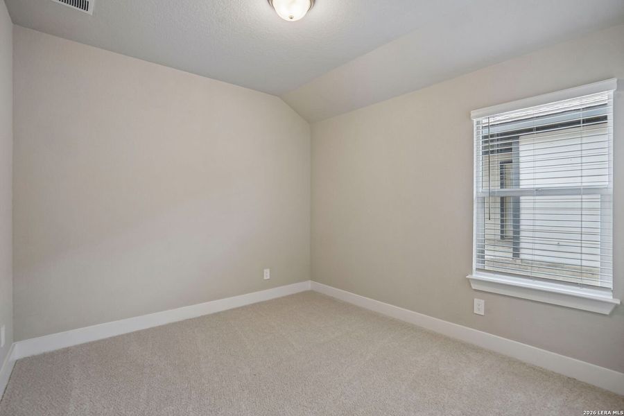Spacious, unfurnished interior of a new home in Stetson Ridge, Marion (Image 34).