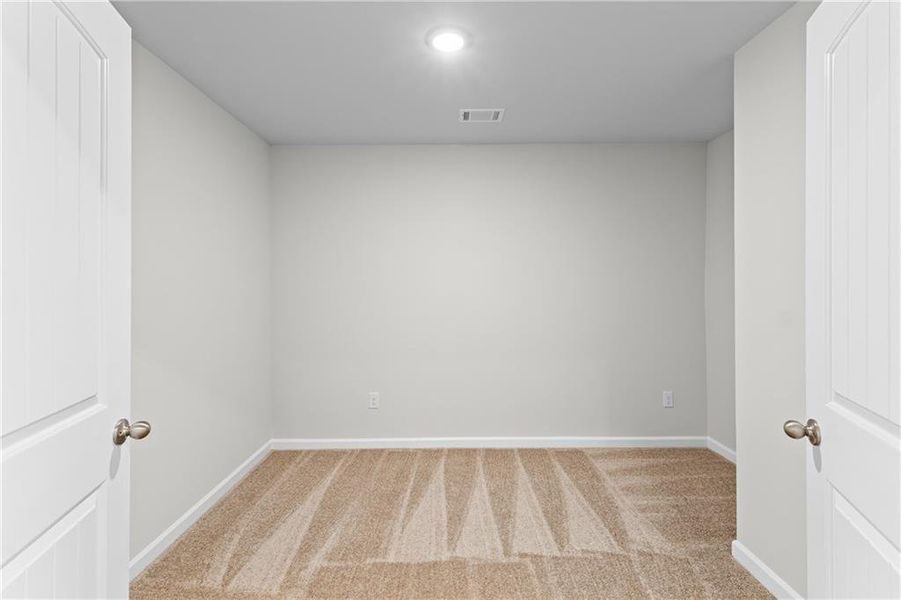 Spacious, unfurnished interior of a new home in The Grove At Mundy Mill, Gainesville (Image 14).