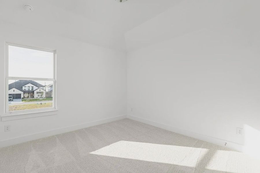 Spacious, unfurnished interior of a new home in Enclave at Cele, Pflugerville (Image 33).