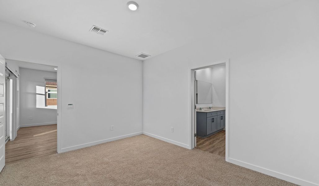 Spacious, unfurnished interior of a new home in Hanson Ridge, Vail (Image 16). Spacious, unfurnished interior of a new home in Hanson Ridge, Vail (Image 16).