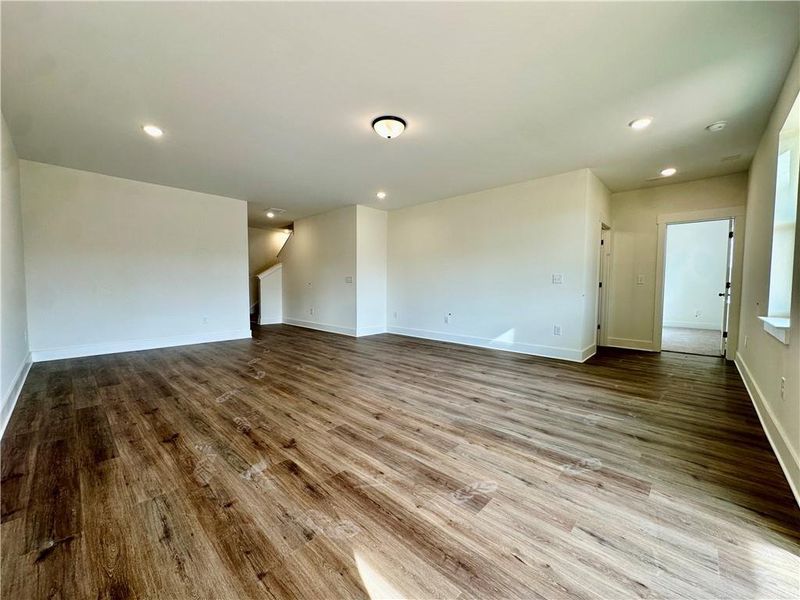 Spacious, unfurnished interior of a new home in Twin Lakes, Hoschton (Image 23).