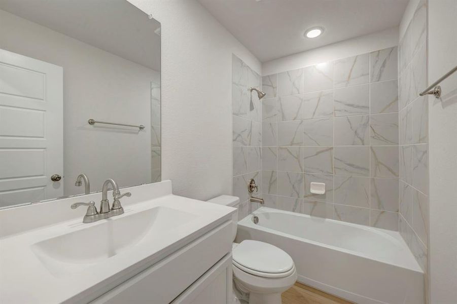 Furnished interior view inside a new home in Elevon, Lavon (Image 5). Furnished interior view inside a new home in Elevon, Lavon (Image 5).