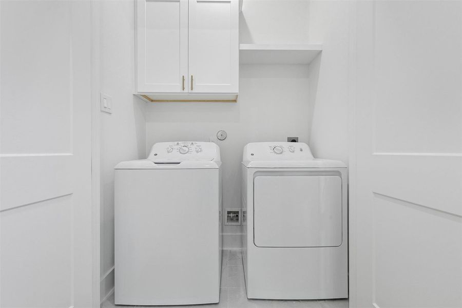 Furnished interior view inside a new home in , Houston (Image 14).