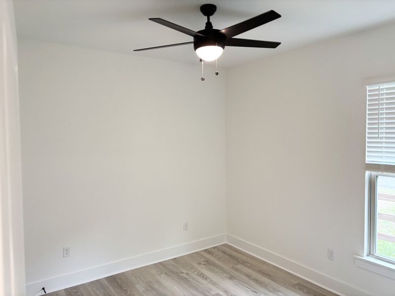 Spacious, unfurnished interior of a new home in Young Oaks, Crestview (Image 20).