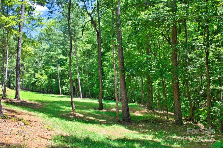 Image 15 of a home in .