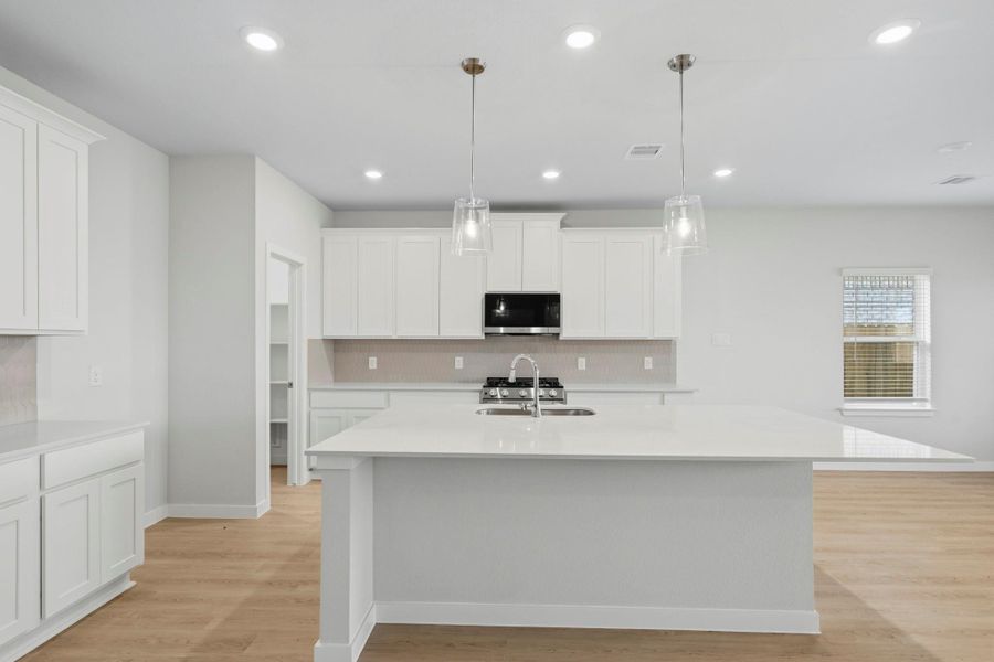 Furnished interior view inside a new home in Sunterra Lakes, Brookshire (Image 10).