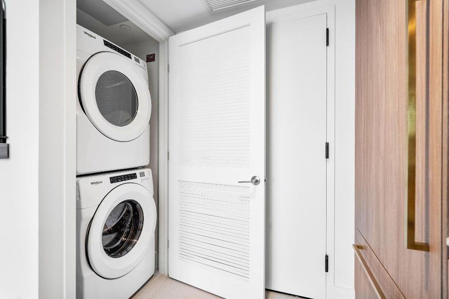 016-601Northeast1stAvenue-Miami-FL-33132