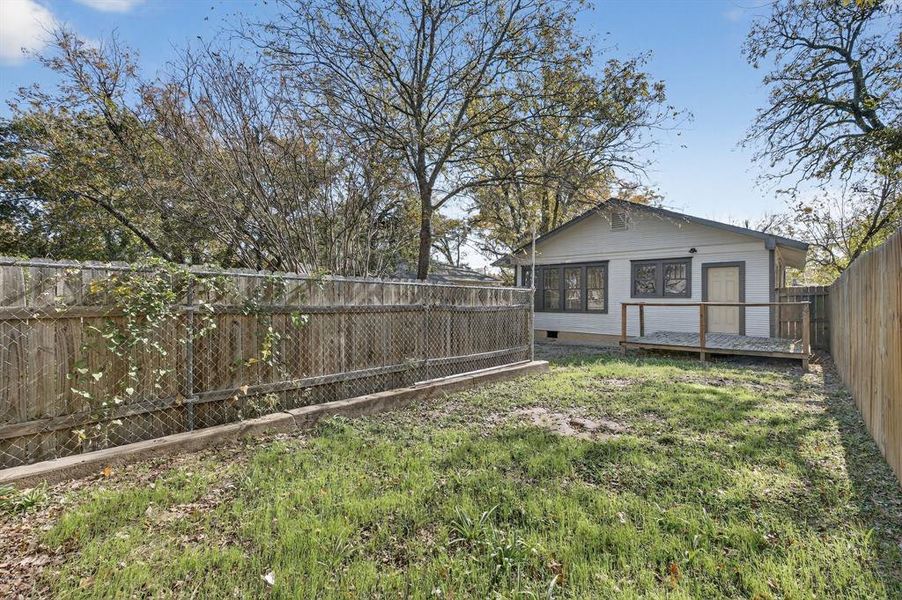Exterior details and patio area of a home in , Mineral Wells (Image 1). Exterior details and patio area of a home in , Mineral Wells (Image 1).