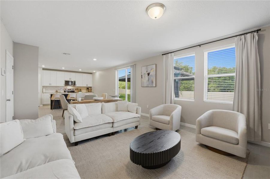 Furnished interior view inside a new home in , Davenport (Image 19).