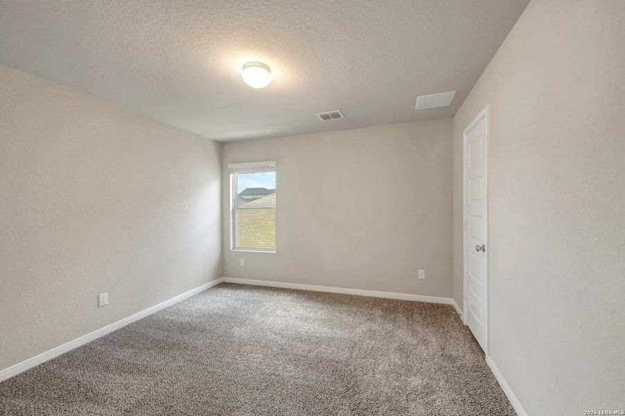 Spacious, unfurnished interior of a new home in Paloma Park, Converse (Image 38).