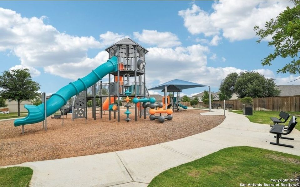 Community amenities in , San Antonio (Image 28).