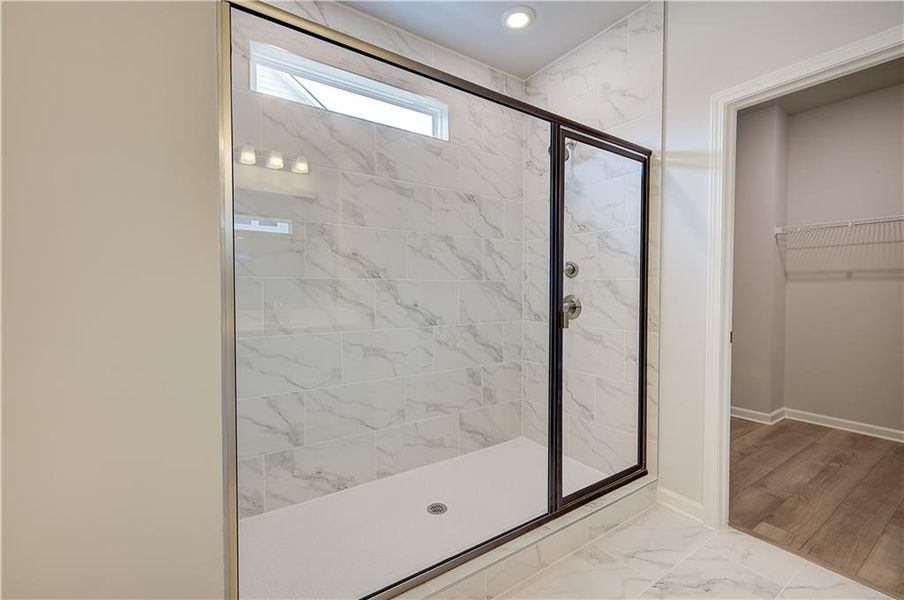 Close-up of interior finishes inside a home in Hamilton Lakes, Lawrenceville (Image 11).