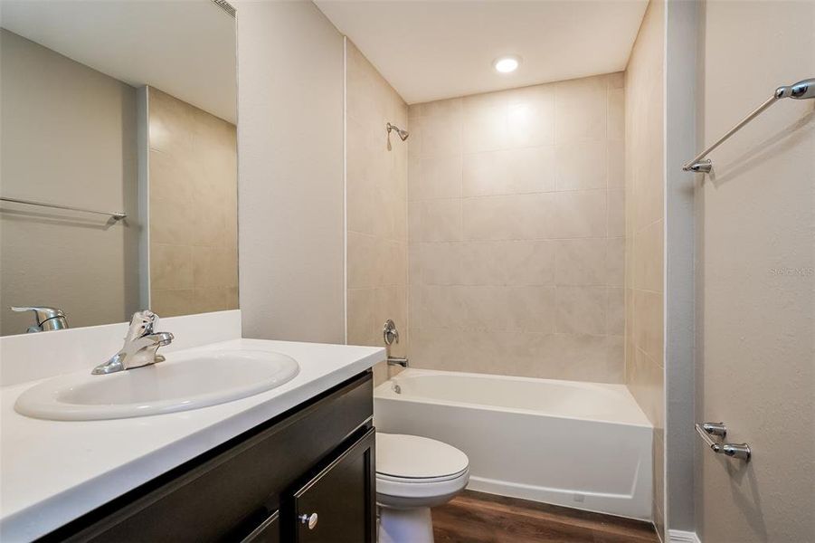 Image 15 of a home in .