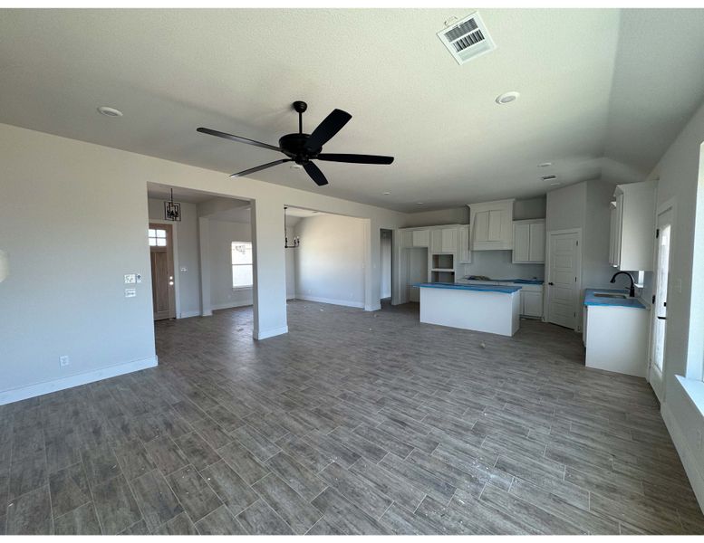 Spacious, unfurnished interior of a new home in Stagecoach Crossing, Bridgeport (Image 5). Spacious, unfurnished interior of a new home in Stagecoach Crossing, Bridgeport (Image 5).
