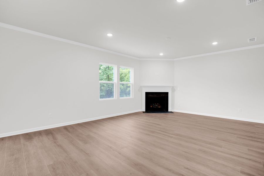 Spacious, unfurnished interior of a new home in Carriage Estates, Lexington (Image 25).