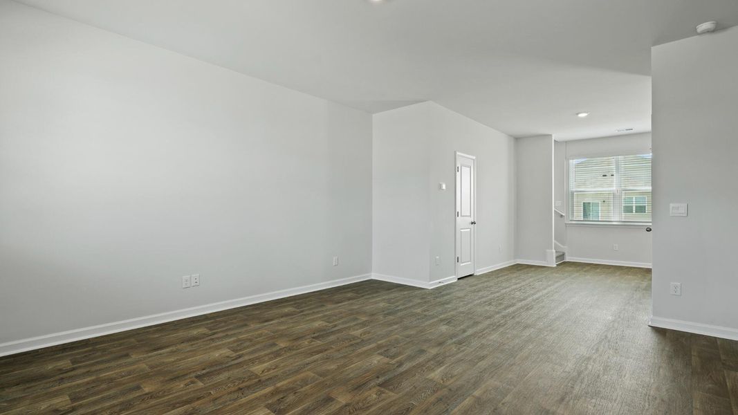 Spacious, unfurnished interior of a new home in , Summerville (Image 39).