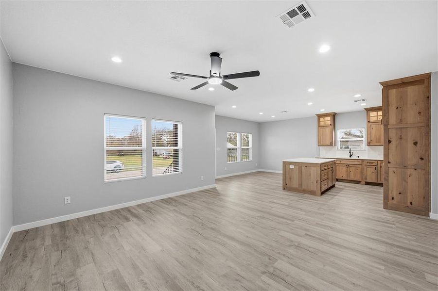 Spacious, unfurnished interior of a new home in , Waco (Image 14).