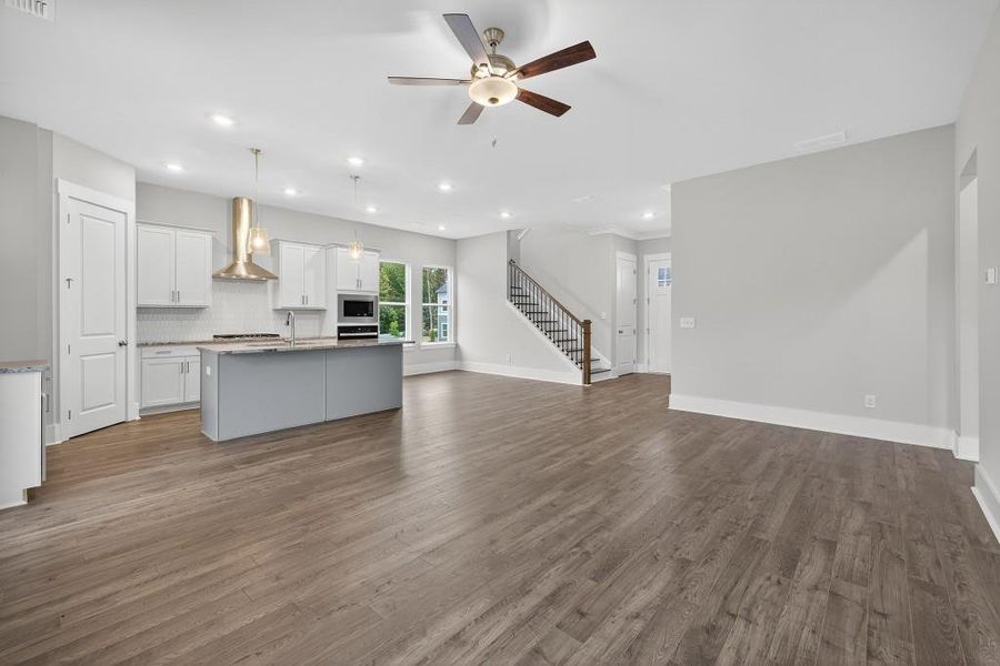 Spacious, unfurnished interior of a new home in Red Bird Manor, Jefferson (Image 18).