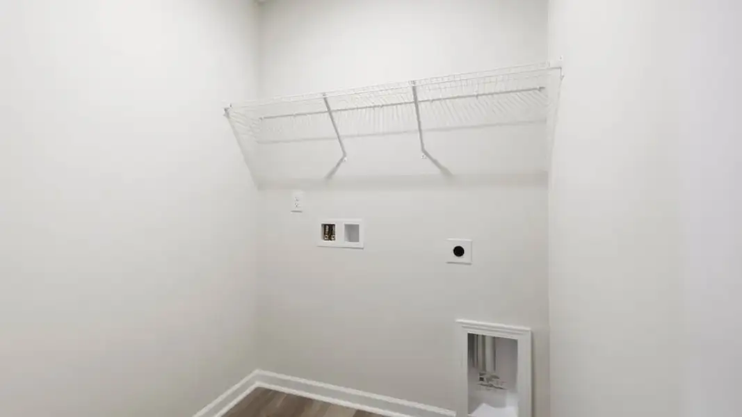 Spacious, unfurnished interior of a new home in Russell Place, Spartanburg (Image 37).