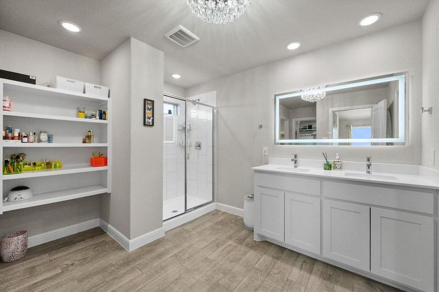 Furnished interior view inside a new home in , Cedar Hill (Image 6).