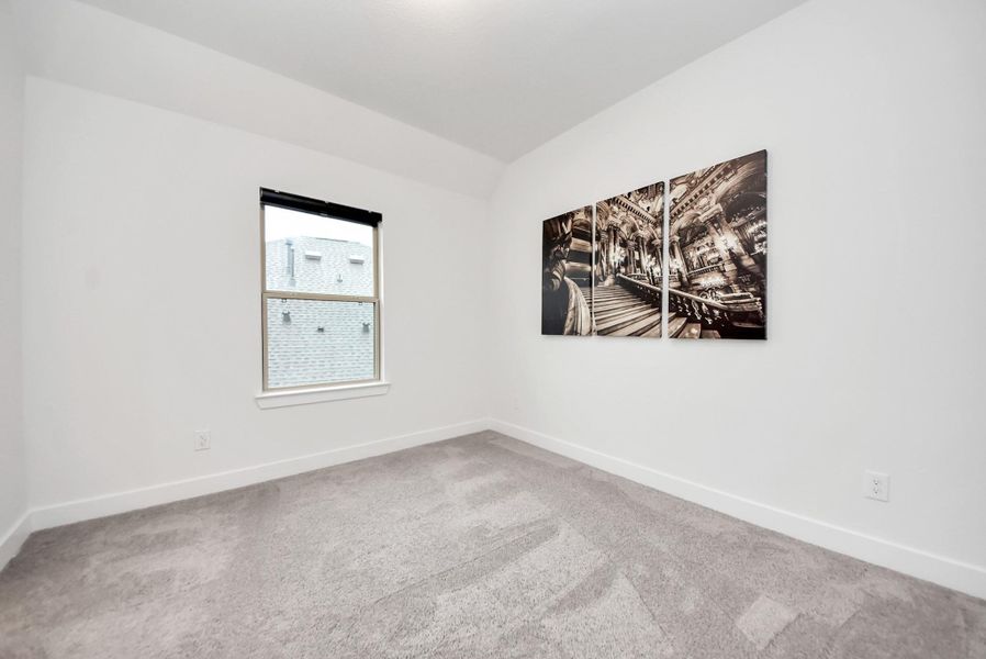 Spacious 3rd bedroom - upstairs