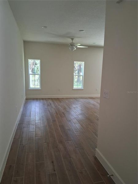 Spacious, unfurnished interior of a new home in , New Smyrna Beach (Image 12).