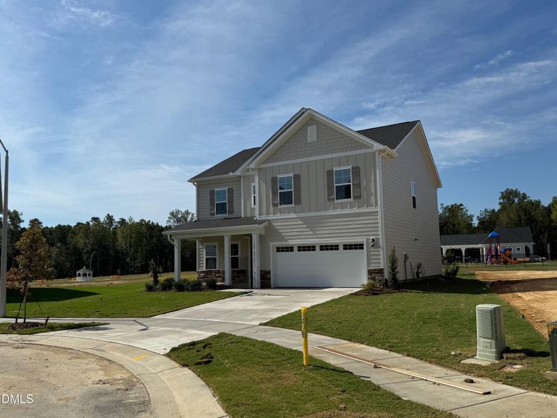 SUN_CaydenCove_Pic_LandrumIII_Front_2of4