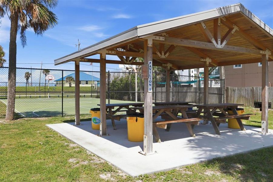 Community amenities in , New Smyrna Beach (Image 42).